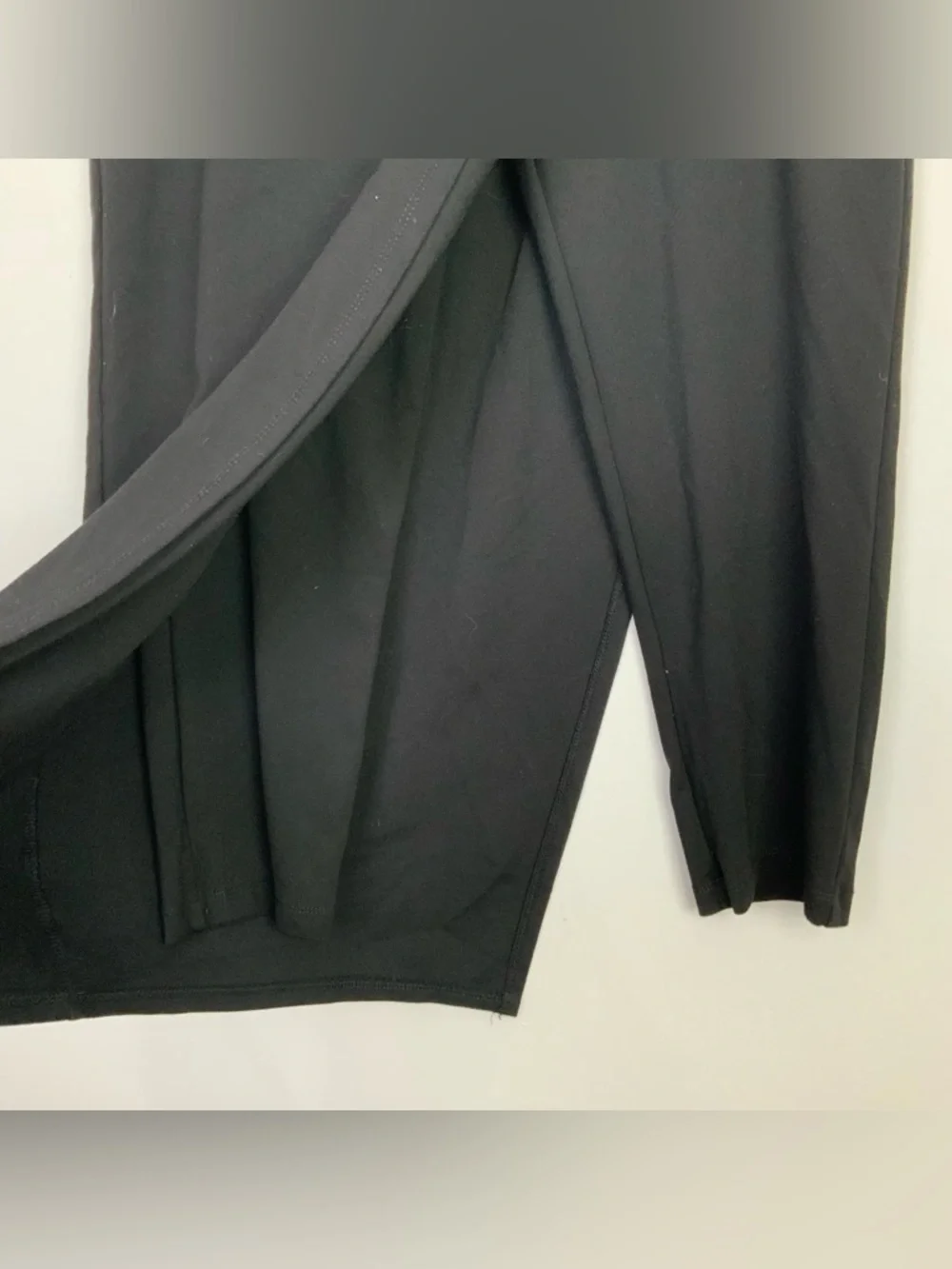 Betabrand‎ Medium The Sassiest Pants Black Skirt Overlay Crop Modest Athleisure
